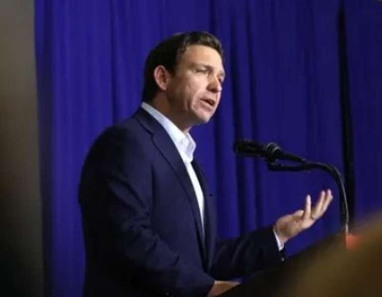 حاكم ولاية فلوريدا الجمهوري والمرشح الرئاسي يجتمع بحاكم ولاية جورجيا