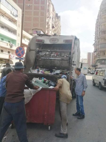 الدقهلية: رفع 650 طن مخلفات صلبة وأتربة من شوارع وميادين مدينة المنصورة