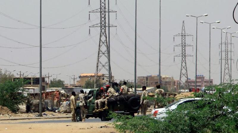 مقتل 7 مدنيين بأم درمان بـ”السودان” ومشاورات لتشكيل ”حكومة طوارئ”