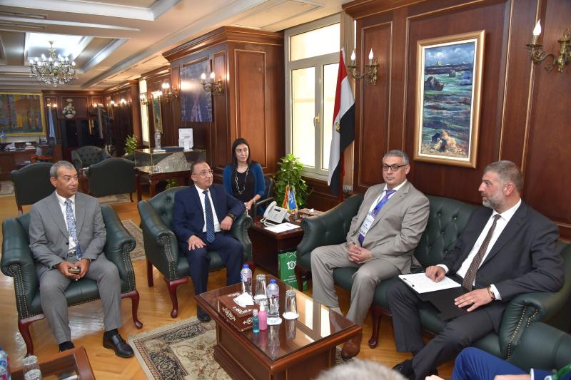 محافظ الإسكندرية يستقبل قنصل عام روسيا لبحث مجالات التعاون