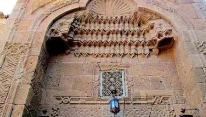 الآثار: تشكيل لجنة لمعاينة تداعيات حريق مسجد هلال البيه الأثري بالدقهلية