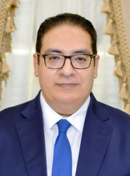 الخشت يهنئ الدكتور محمد سامي عبد الصادق لاختياره مستشارًا قانونيًا للمجلس الأعلى للجامعات