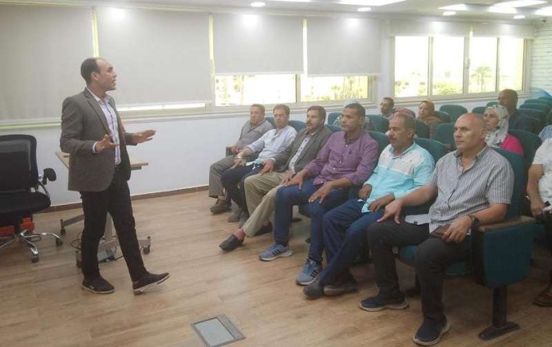 برنامج تدريبي لتحسين الأداء الرقابي لمنظومة الإدارة المحلية للعاملين بكفر الشيخ