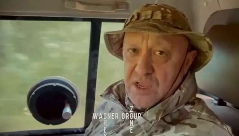 ظهور فيديو لبريجوجين  قائد فاجنر متحدثا عن بقائه علي قيد الحياة بإفريقيا