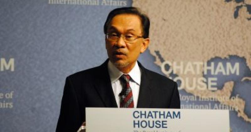 انور ابراهيم رئيس وزراء ماليزيا