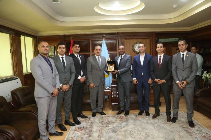 محافظ كفر الشيخ ونائبه يبحثان سبل تفعيل لمبادرة الوطنية «ابدأ» لتطوير الصناعة