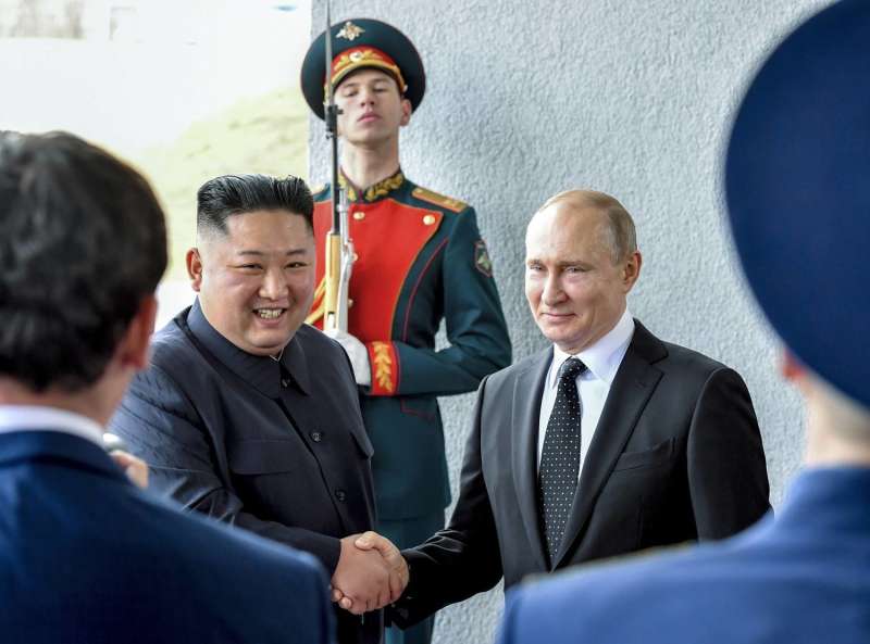 كوريا الجنوبية: قمة محتملة بين الزعيم الكوري الشمالي والرئيس الروسي