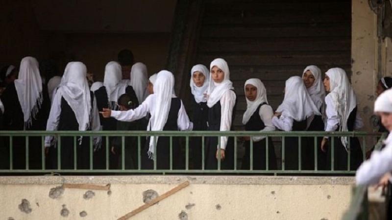التعليم تحظر النقاب في المدارس.. والحجاب بموافقة ولي الأمر
