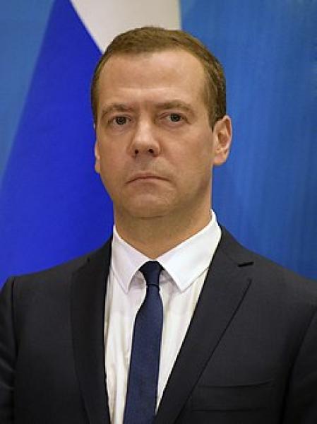 ميدفيديف يدعو لتعليق العلاقات الدبلوماسية مع الاتحاد الأوروبي