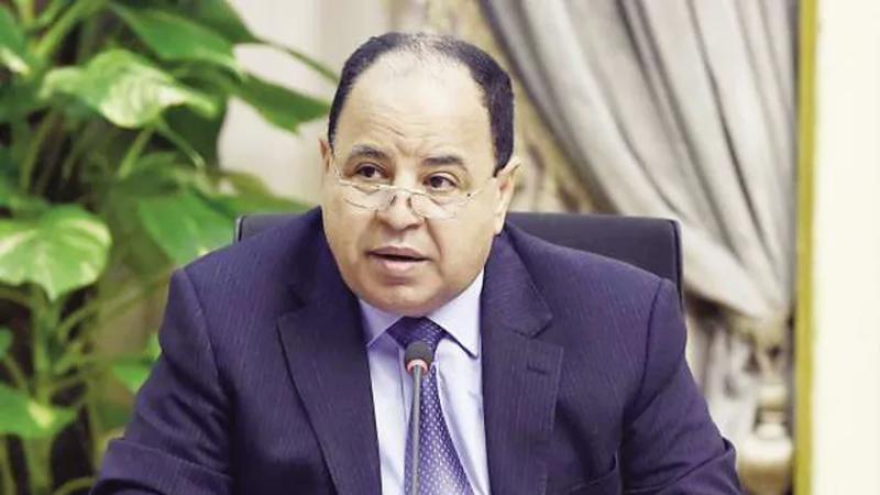 مصر تعلن سداد  52 مليار دولار فوائد وأقساط ديون خارجية خلال عامين فقط