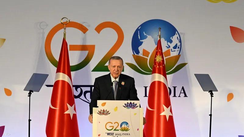 الرئيس التركي أردوغان: بحثت مع الرئيس السيسي تبادل الزيارات والتعاون المشترك