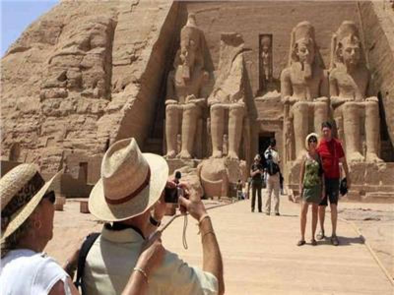 مكافحة السياحة غير الشرعية: إطلاق خط ساخن للإبلاغ عن الكيانات غير المرخصة في مصر