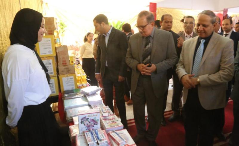 محافظ كفر الشيخ يفتتح معرض أهلا مدرستي لتوفير المنتجات المخفضة للطلاب