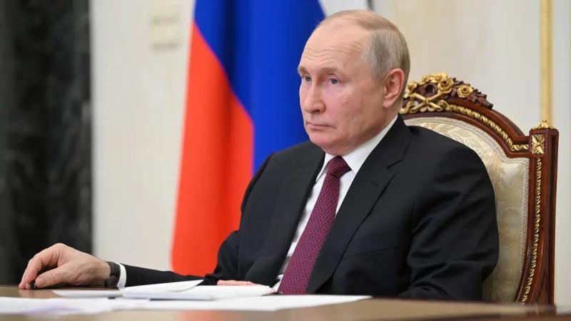 الرئيس الروسي بوتين يعلن ان الطلب علي السلاح ارتفع بشكل كبير وزادت معه اعداد الجيش