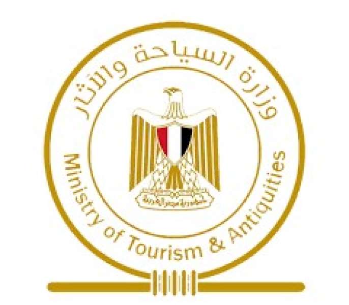 وزارة السياحة والآثار توضح حقيقة حادث تصادم أحد الفنادق العائمة أثناء مروره بمحافظة المنيا