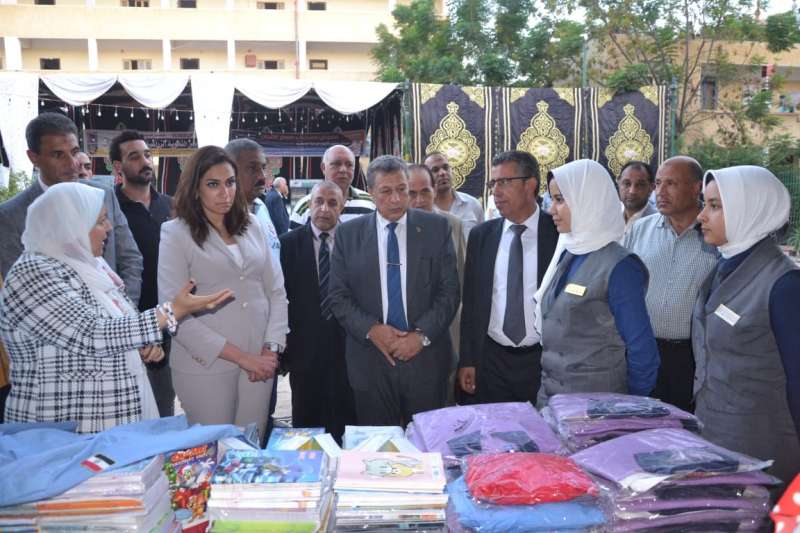 نائب محافظ البحيرة تفتتح معرض ”أهلا مدرستي” بمدرسة دمنهور الزراعية العسكرية