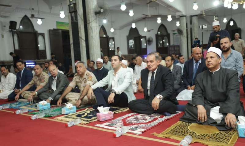محافظ كفر الشيخ ونائبه يشهدان احتفال مديرية الأوقاف بذكرى المولد النبوي الشريف