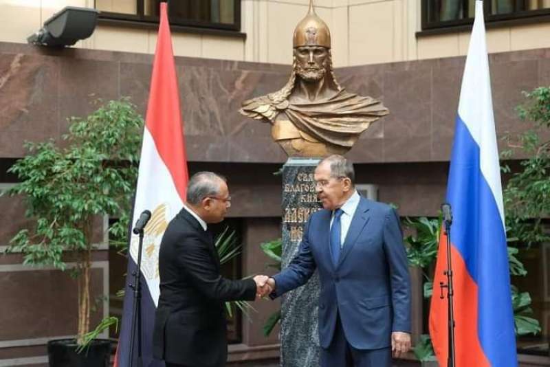 وزير الخارجية الروسي والسفير المصري يفتتحان معرضاً للصور والوثائق بمناسبة مرور ثمانين عاماً على إقامة العلاقات الدبلوماسية بين البلدين