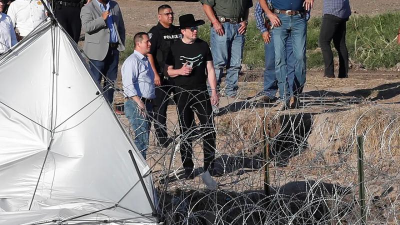 ايلون ماسك يزور الحدود الامريكية مع المكسيك متفقدا المهاجرين غير الشرعيين