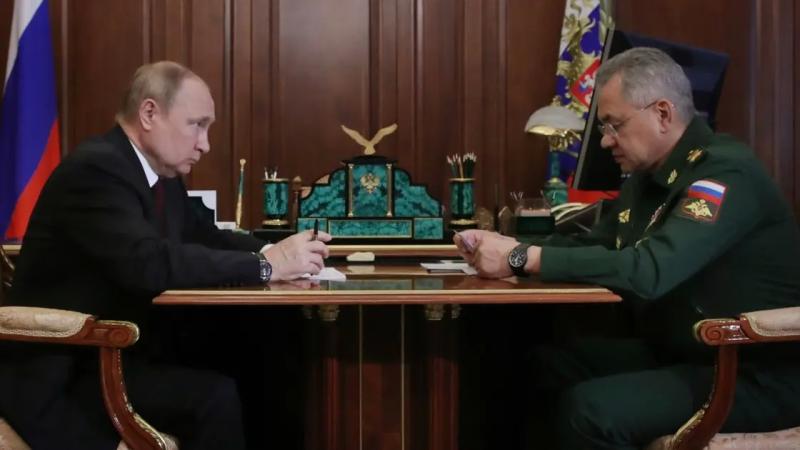 بوتين يطالب وزير دفاعه بسرعة انهاء الهجوم الاوكراني المضاد