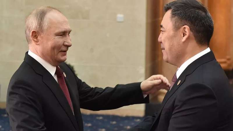 لماذا اختار بوتين قرغيزستان في أول زيارة خارجية منذ إصدار مذكرة توقيفه ؟