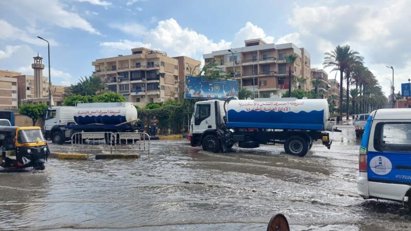شركة صرف الإسكندرية: أمطار متوسطة وصلت لغزيرة علي مناطق شرق المحافظة