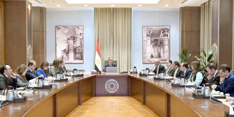مدبولي: تخفيض أسعار السلع الأساسية سيؤدي إلى هبوط مسار التضخم