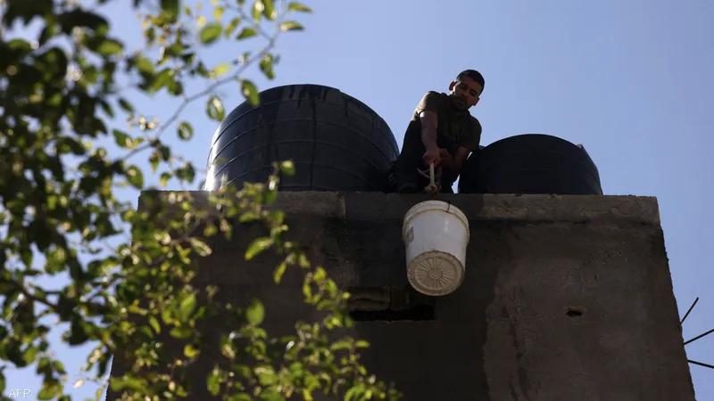 سكان قطاع غزة يشربون مياها غير صالحة للشرب من الابار الجوفية