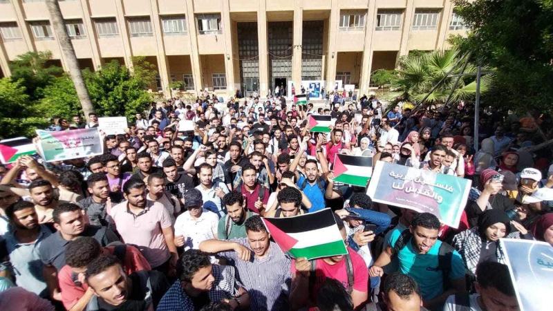هندسة الاسكندرية تنظم وقفة تضامنية مع الشعب الفلسطيني