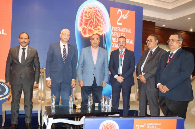 رئيس جامعة المنوفية يفتتح فعاليات المؤتمر الدولي الثاني لجراحات المخ والأعصاب بكلية الطب