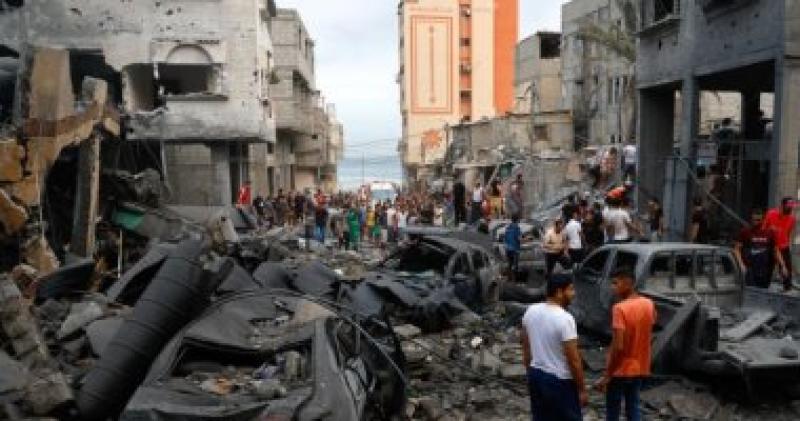 من مشاهد الدمار الشامل في غزة