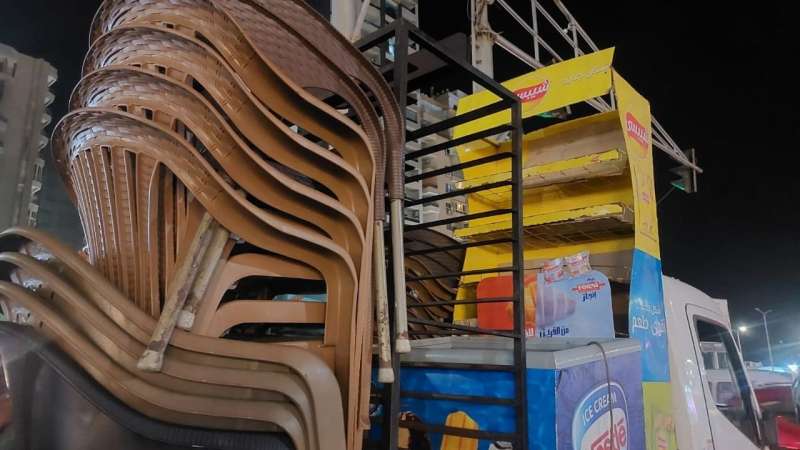 غلق 7 محال ومنشآت تجارية مخالفة لمواعيد الغلق بحي منتزة الإسكندرية