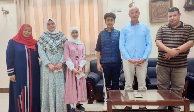 وكيل وزارة الشباب والرياضة بكفر الشيخ يسلم جوائز الفائزين بالمسابقات المركزية