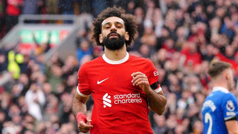 أول رد من محمد صلاح بعد احتلاله المركز الـ11 في ترتيب الكرة الذهبية