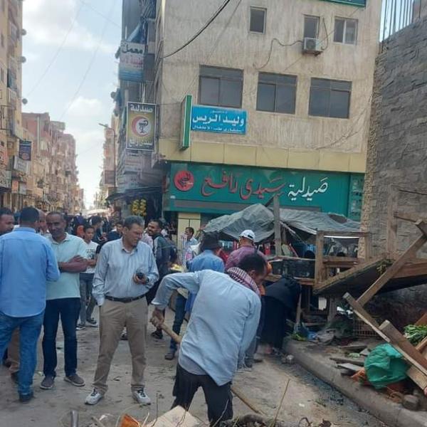 حي العامرية بالإسكندرية يتحفظ علي 206 حالات إشغالات متنوعة