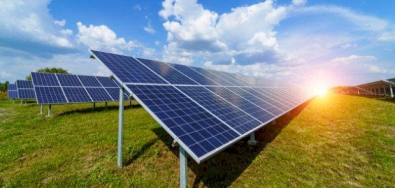 البديل الأمثل للحد من التلوث البيئي.. سؤال برلماني لـ ”البيئة و الكهرباء” بشأن خطة استغلال الطاقة الشمسية