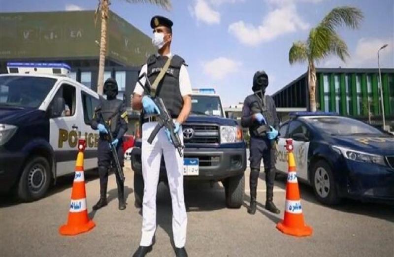 أمن المنافذ: ضبط قضايا تهريب بضائع وتنفيذ 221 حكما قضائيا