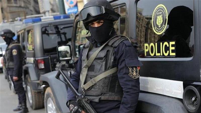 مبروك كسبت 5 آلاف.. سقوط موظف مزيف للنصب على عملاء البنوك بالمنيا