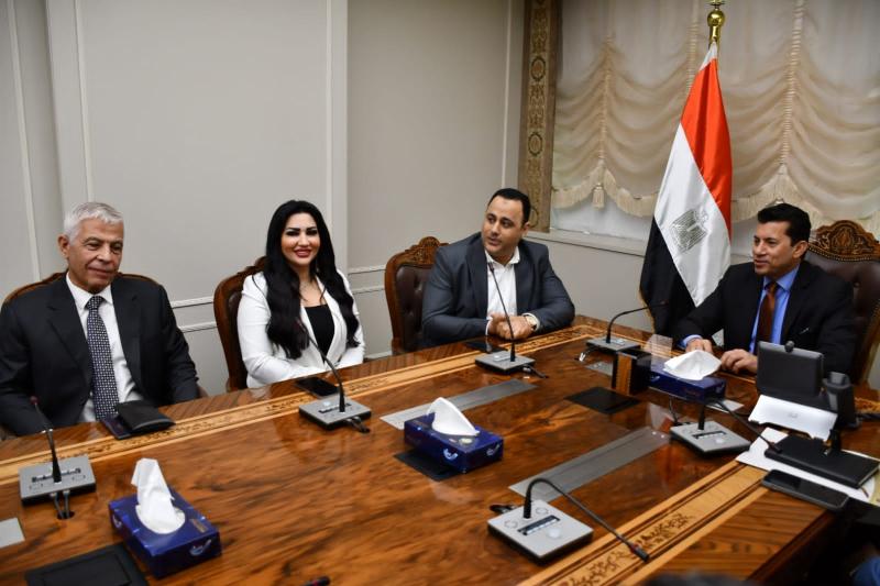 وزير الرياضة : حريصون على تذليل كافة العقبات وتوفير الامكانيات لزيادة الفعاليات الرياضة في مصر