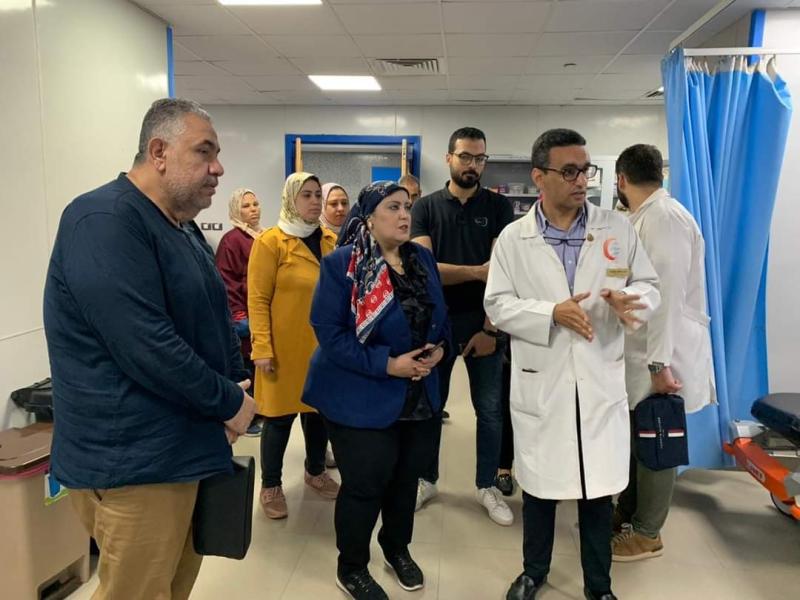 بالصور.. مرور وكيل وزارة الصحة بالمنوفية على  مستشفى شبين الكوم التعليمي