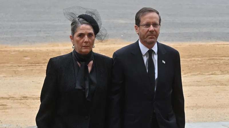 الرئيس الاسرائيلي اسحاق هرتسوج وزوجته ميشال