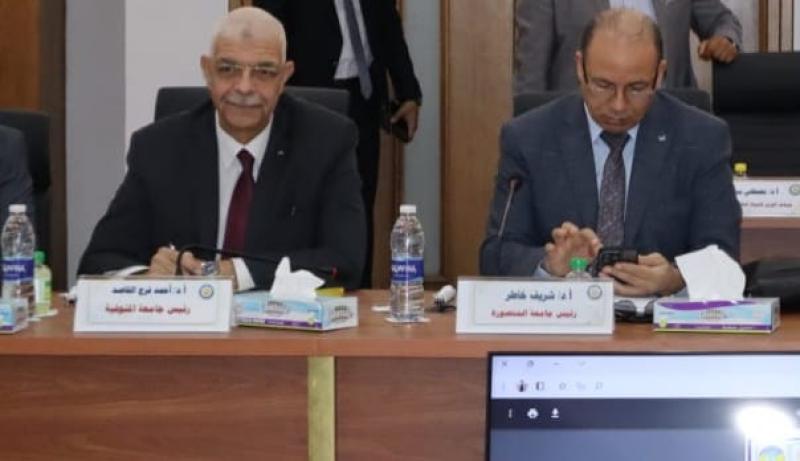 رئيس جامعة المنوفية  يشارك في إجتماع المجلس الأعلى للجامعات بجامعة بورسعيد