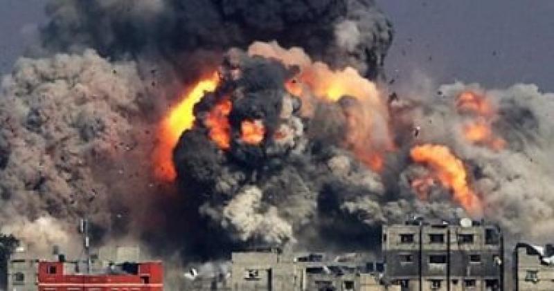 جانب من مشاهد الدمار والنار في غزة