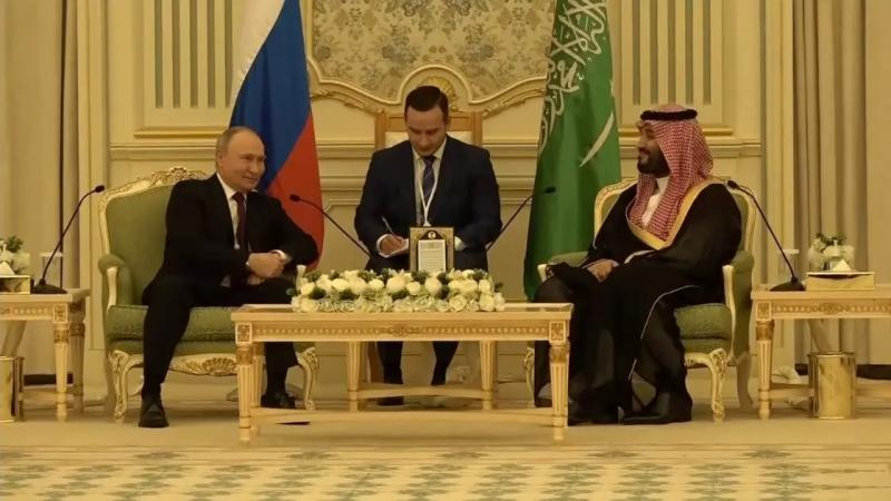 الرئيس الروسي بوتين مع ولي العهد السعودي 