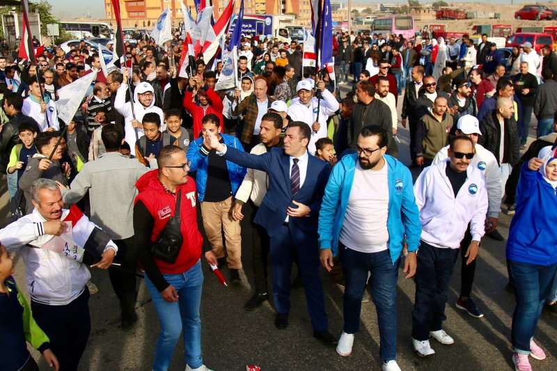 النائب محمد السلاب يقود مسيرة للحث على المشاركة بالانتخابات