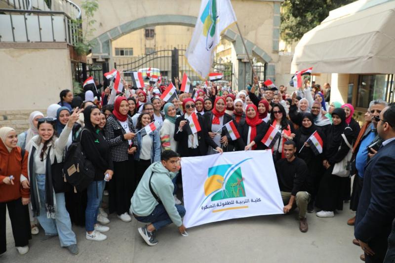 لليوم الثالث .. استمرار  موجات المشاركة  الكبيرة لجامعة القاهرة في الانتخابات الرئاسية ٢٠٢٤