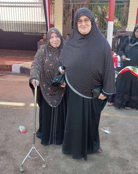 شقيقتان من أصل فلسطيني تدليان بصوتيهما في الانتخابات الرئاسية: الدم مصري والجدود فلسيطينية