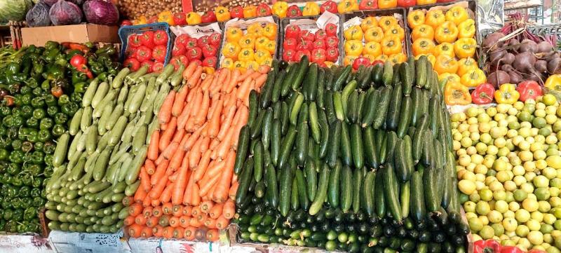 15 جنيها لكيلو البصل .. أسعار الخضروات والفاكهة في سوق العبور