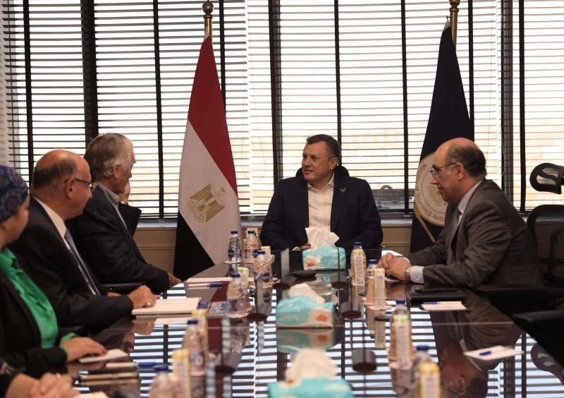 وزير السياحة والآثار يعقد اجتماعاً لمناقشة استراتيجية للترويج لسياحة اليخوت في مصر