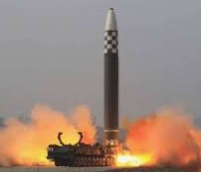 صاروخ باليستي كوري شمالي 